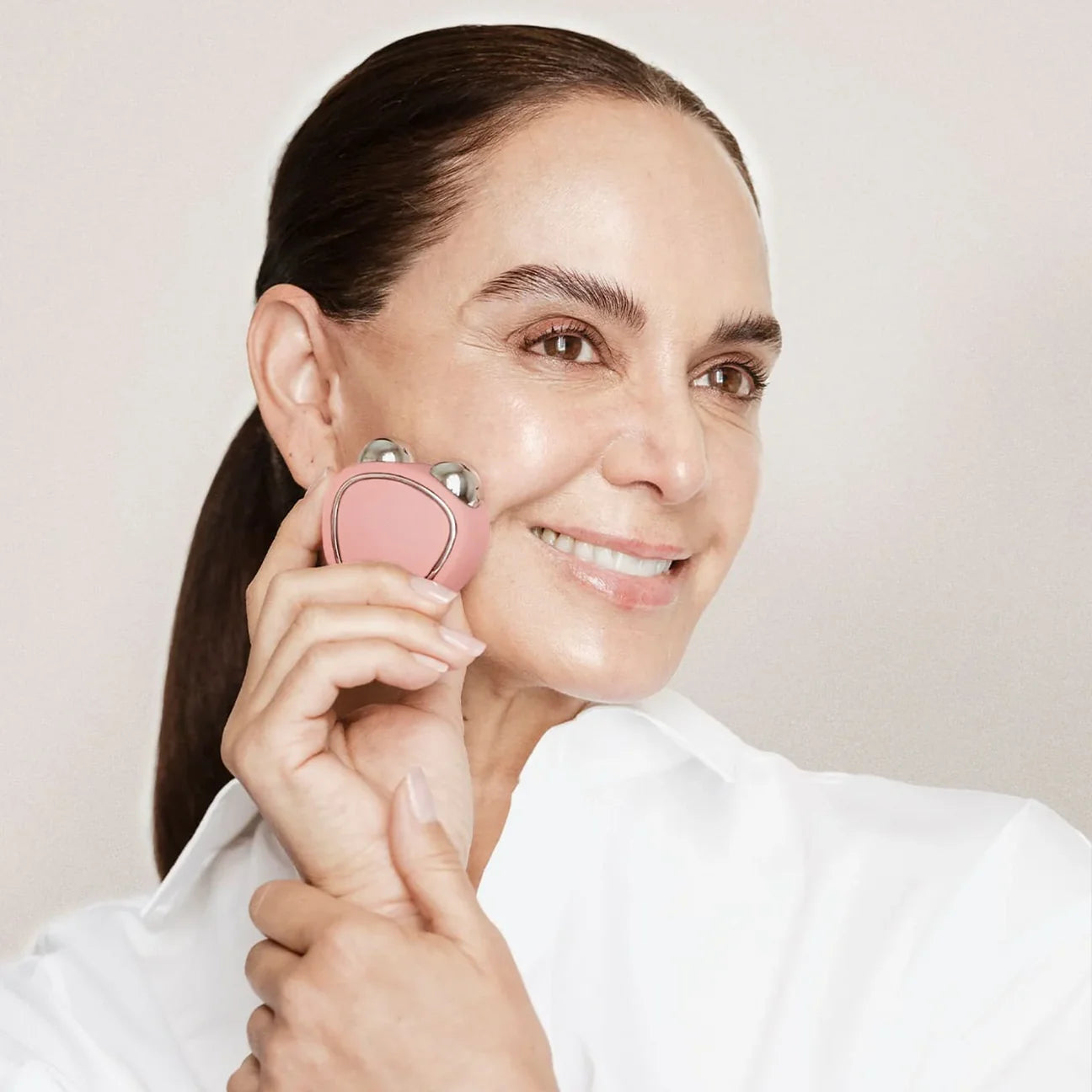 Rejuvenecedor Facial Profesional